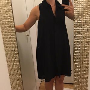 Black swing shirt dress with pockets!